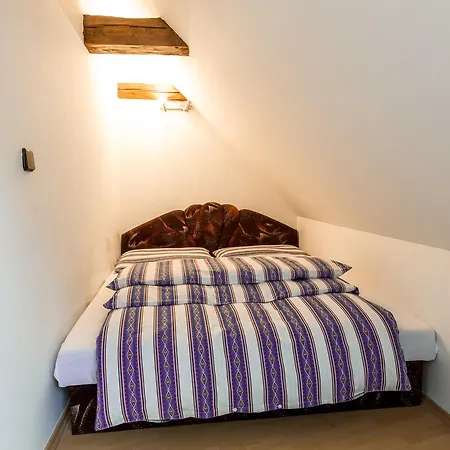 Gasthof Bedrč Benesov (Central Bohemian)