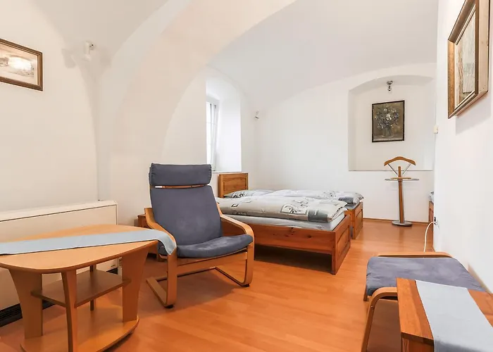 Gasthof Bedrč Benesov (Central Bohemian)