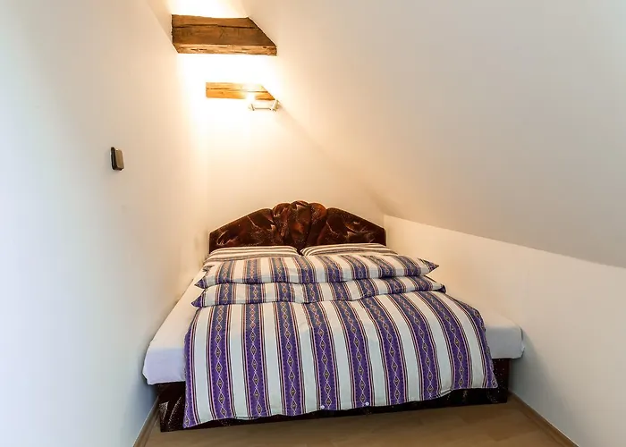 Gasthof Bedrč Benesov (Central Bohemian)